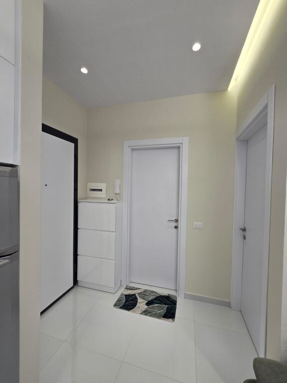 In affitto 1+1 Univers City 40.000 leke