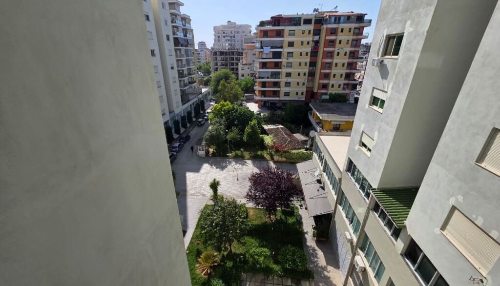 APARTMENT 2+1 FOR RENT NEAR THE BOULEVARD  VLORË
