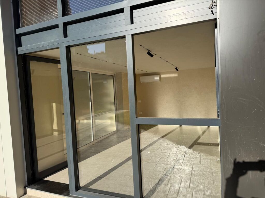 🏘️ For Rent: Shop 25m² - Ground Floor (Mine Peza / Golden Tower) 🔥 Ideal for your business | Great opportunity ✨️ 35,000 Lek/Month 💶💶