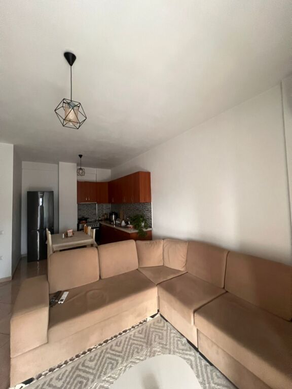Appartamento 1+1 in affitto a Vilat Gjermane!