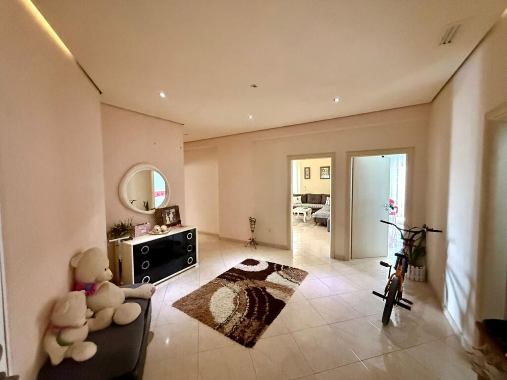 SHITET APARTAMENT 2+1+2 ME PAMJE DETI NE PLAZH ILIRIA