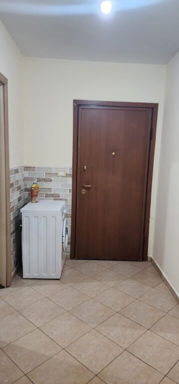 Apartament 1+1 për Qira tek Rruga Jordan Misja