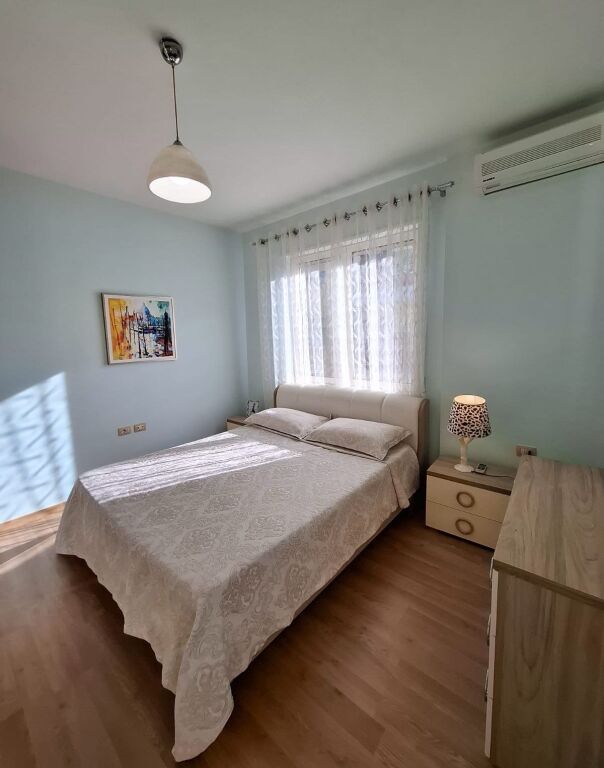Apartament 2+1 për Qera me Post Parkingu