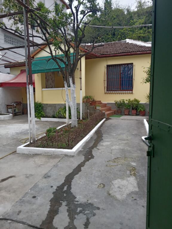 🏡 In Vendita – Casa Privata 3+1 | Quartiere Muradije, Vlorë 🏡