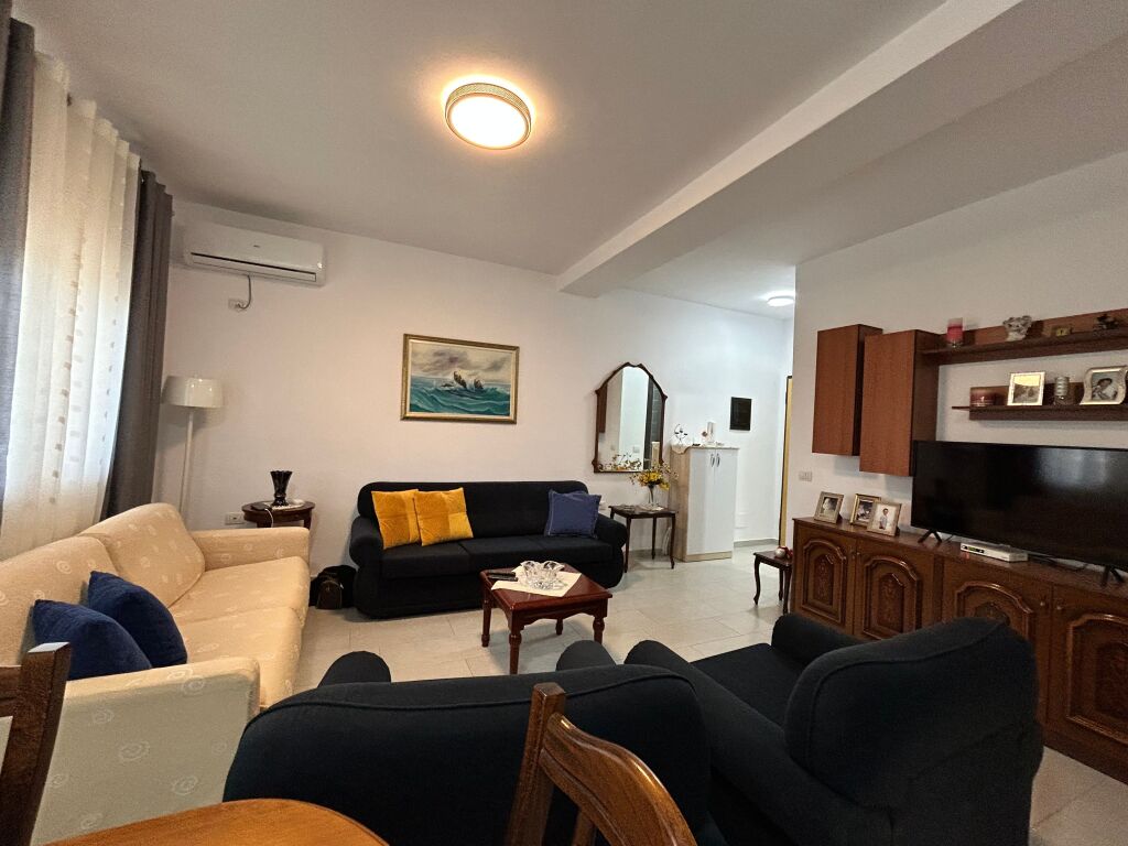 Apartment 2+1+2 for rent