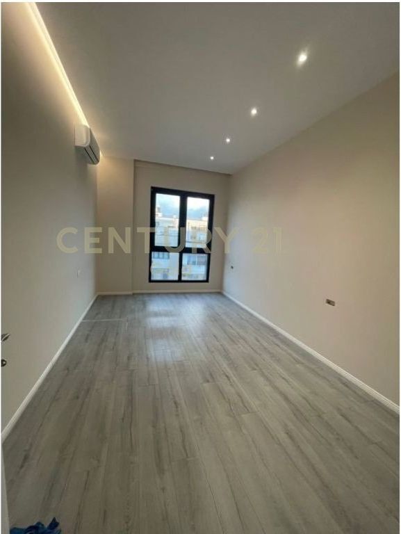 JEPER APARTAMENT PER ZYRA 2+1+2 TE ARLIS SQUARE 21!