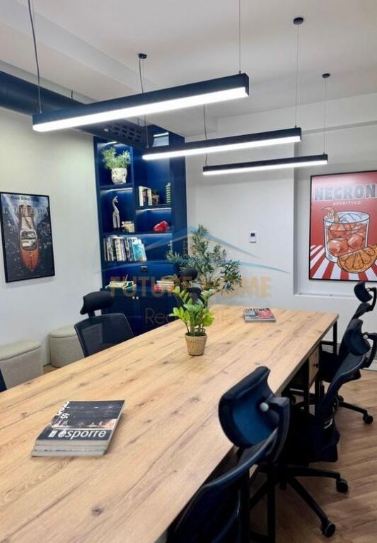 Rent, Office space + 3 Parking Spaces, Irfan Tomini Street