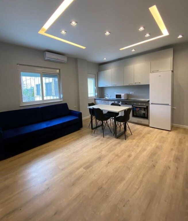 🏡✨ Jepet me qera apartament 1+1 tek 21 Dhjetori,