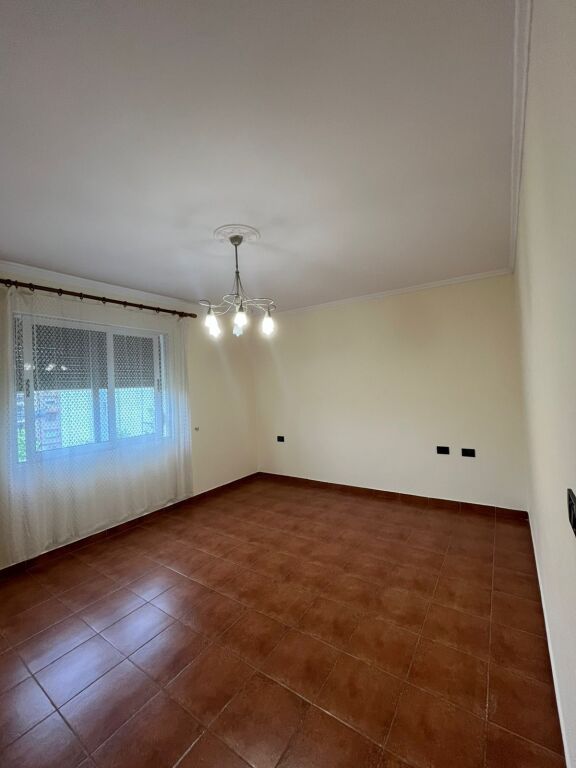 🏡 CASA IN AFFITTO – ALI DEMI, TIRANA