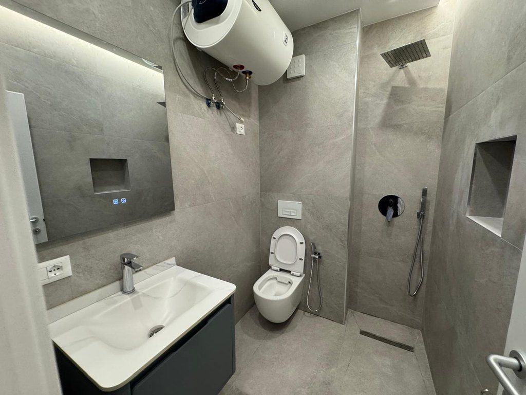 In vendita, Monolocale, Komuna e Parisit, Tirane