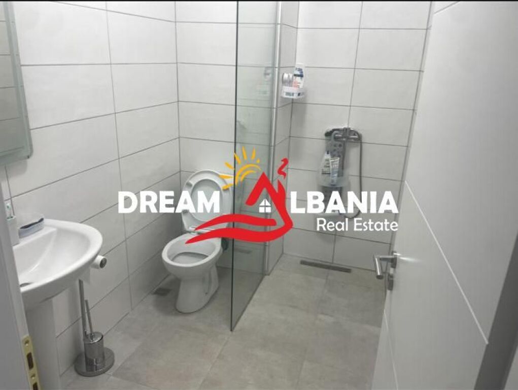 Apartament 2+1+2 me qera ne zonen e brrylit ne Tirane (ID 42215545)