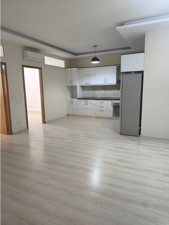 In vendita,Appartamento 2+1,Via 5 Maji, Tirana