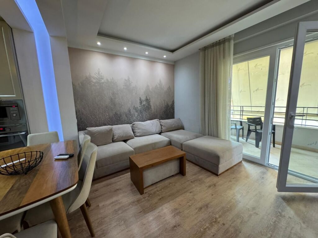 QIRA, APARTAMENT 2+1, RR: BILL KLINTON, KODRA E DIELLIT, TIRANË