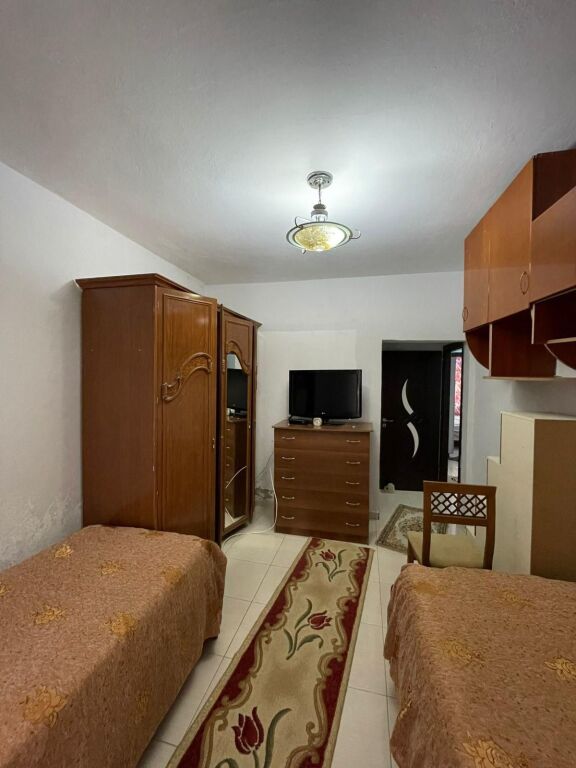 🏢Prane zones se Don Boskos,jepet me qera apartament 2+1,i mobiluar 40,000Leke
