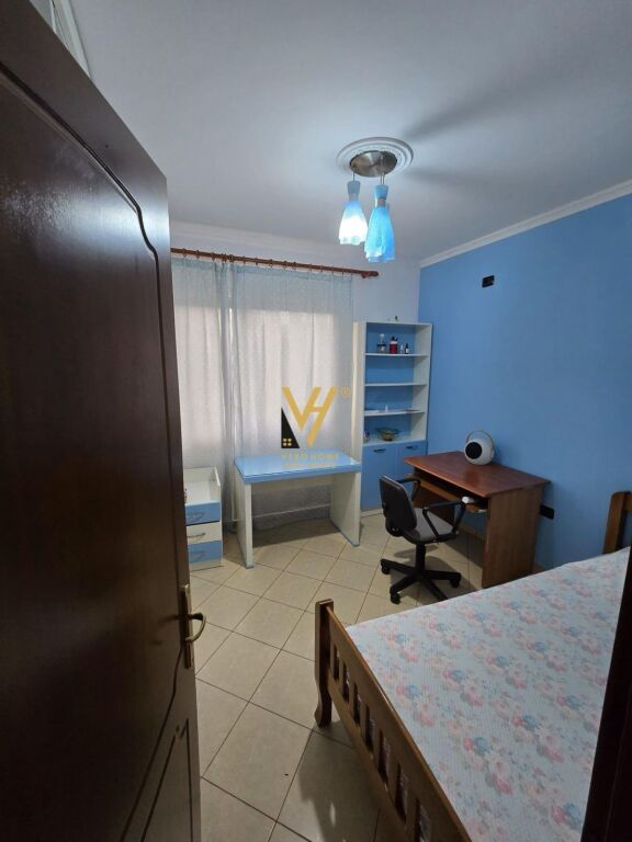 AFFITTASI APPARTAMENTO 2+1+BLK VICINO AL PALAZZO CON FRECCIA 550 EURO