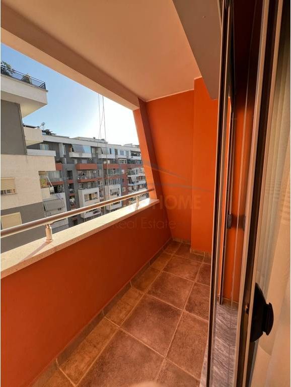 Shitet Apartament 1+1, Unaza e Re