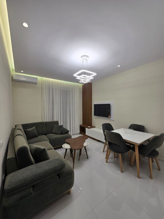 In affitto 1+1 Univers City 40.000 leke