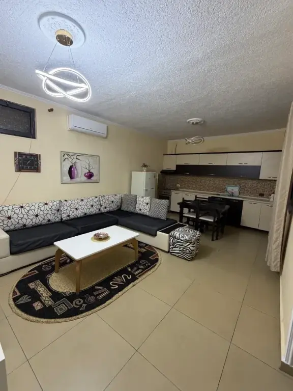 Affitto | Vilë 2 + 1 | Jordan Misja | 500 €/mese
