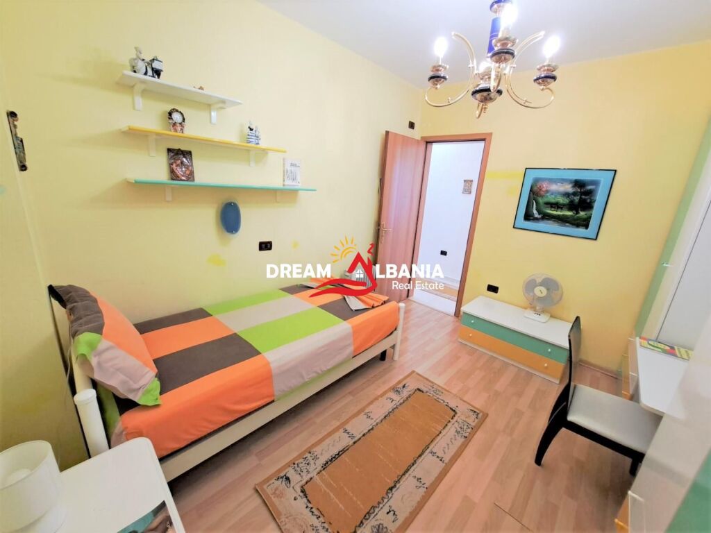 Appartamento 2+1 in affitto in via Fortuzi vicino al Ministero della Giustizia a Tirana (ID 4221203)