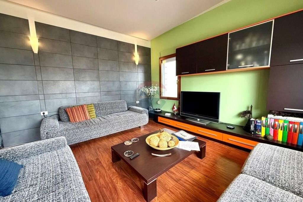 Appartamento 4+1+studio, nel centro di Tirana!