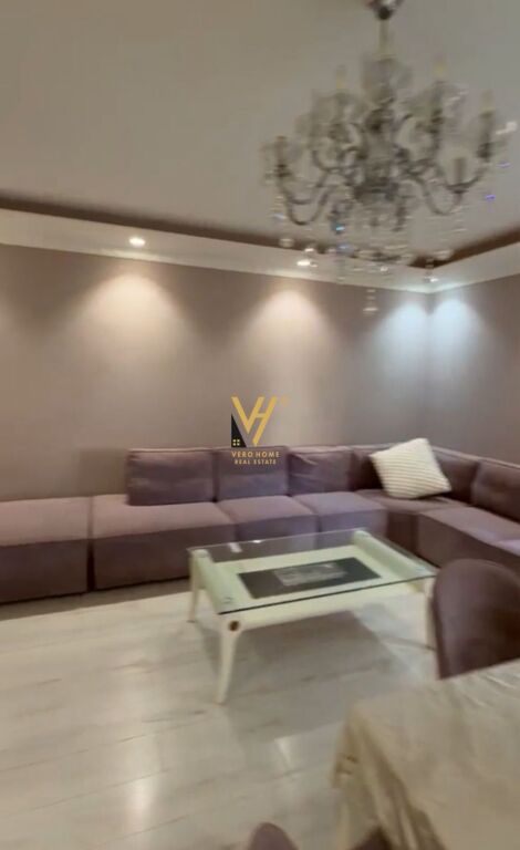 IN VENDITA APPARTAMENTO 3+1+2+BLK A KOMUNA E PARISIT 360.000 EURO