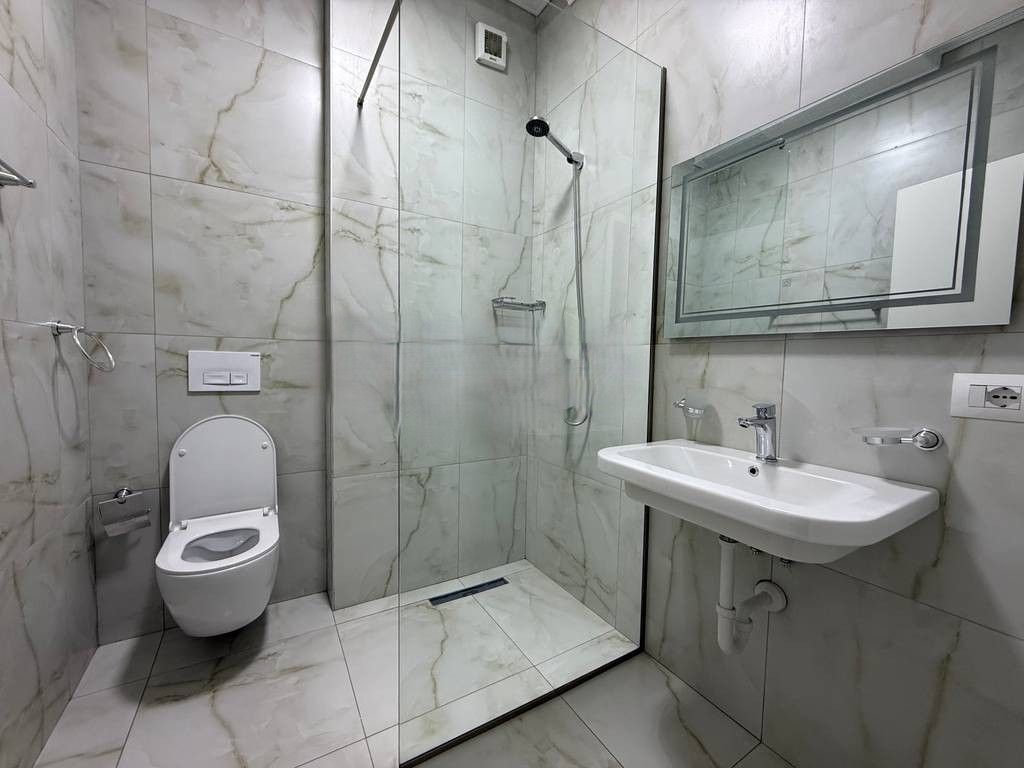 Appartamento 2+1+2+post in affitto al Bulevardi i Ri 800 € /Mese
