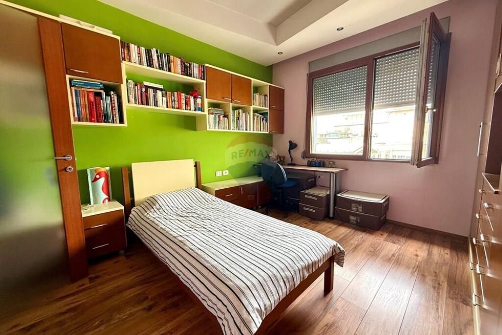 Appartamento 4+1+studio, nel centro di Tirana!