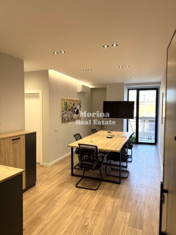 Affitto | Ambjent Biznesi | Mine Peza | 700 €/mese