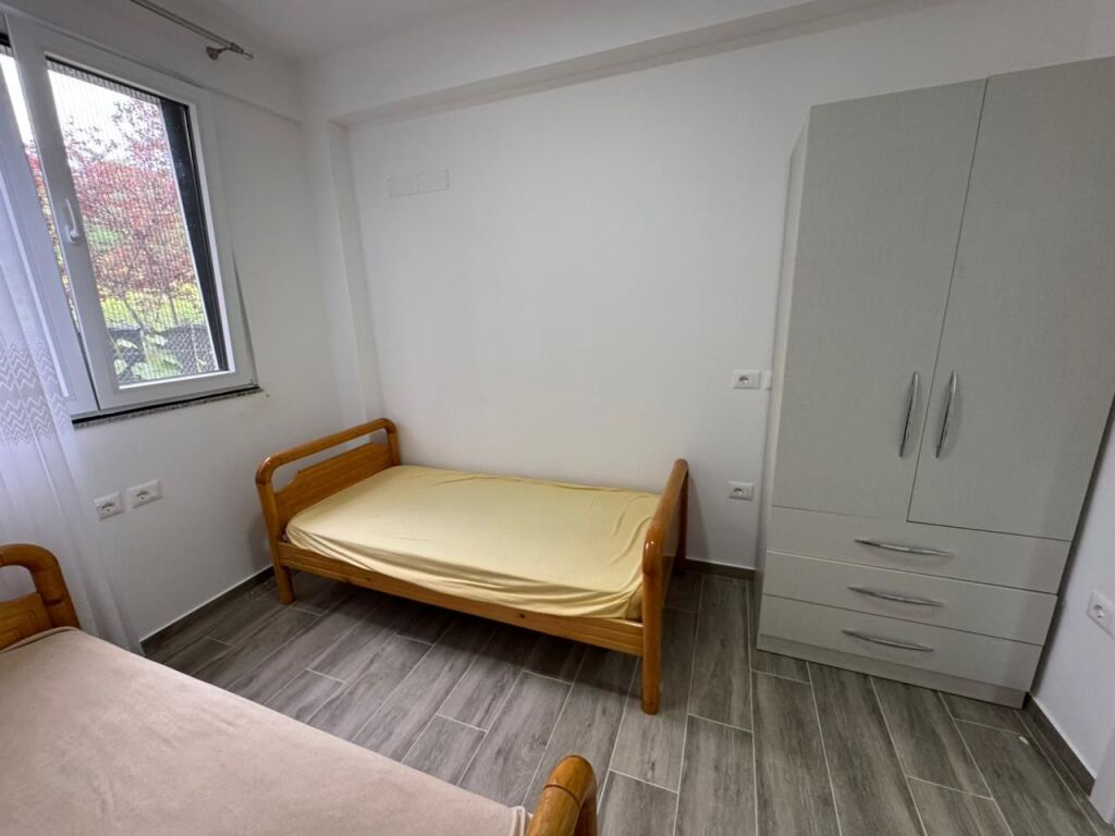 Apartament 2+1+2 Ballkone me qira – Kombinat !