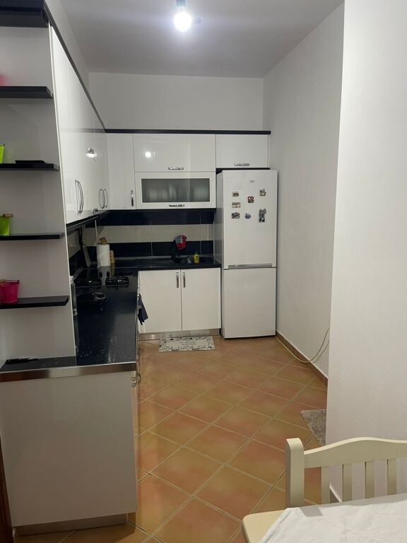 Apartment 1+1 perballe fratarit me 350