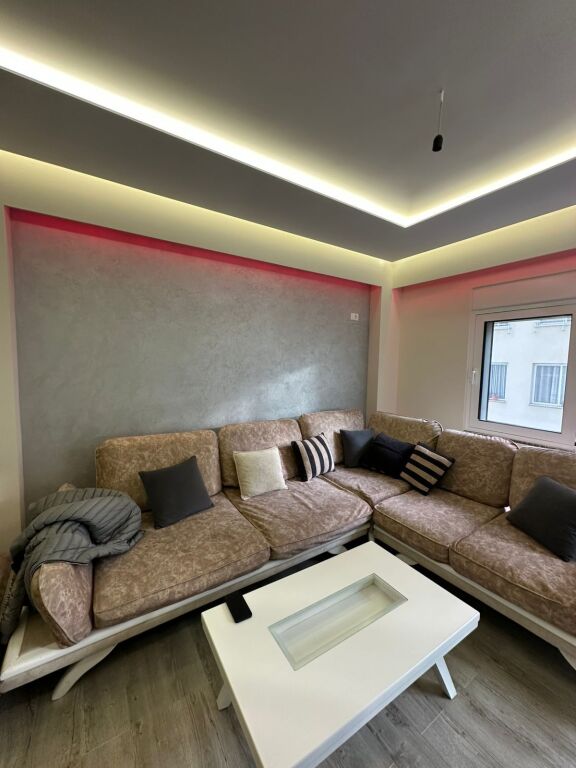 *ULET CMIMI* APARTAMENT 3+1 PER SHITJE NE ASTIR