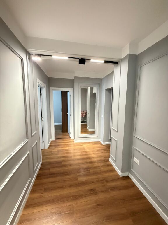Qera apartament 2+1 , Perball kompleksi delijorgji rruga e kavajes