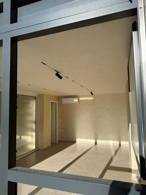 🏘️ For Rent: Shop 25m² - Ground Floor (Mine Peza / Golden Tower) 🔥 Ideal for your business | Great opportunity ✨️ 35,000 Lek/Month 💶💶