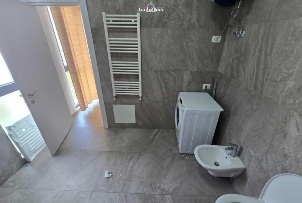 Appartamento In Affitto 2+1 Vicino alla Farmacia 10 (ID B2201890) Tirana