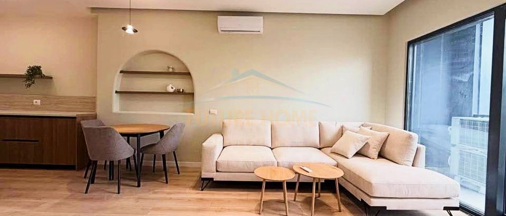 Affitto, Appartamento 1+1, Via Barrikadave, Tirana.