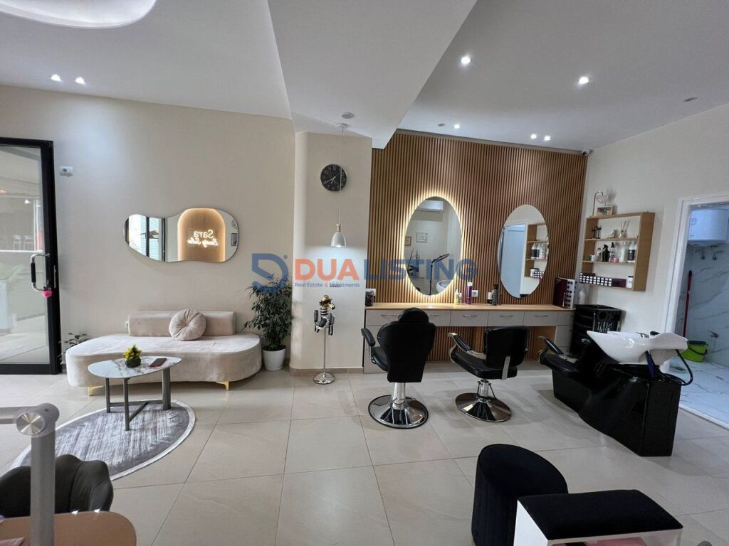 SUPER OFERTË – JEPET ME QERA SALLON ESTETIK TEK SQUARE 21