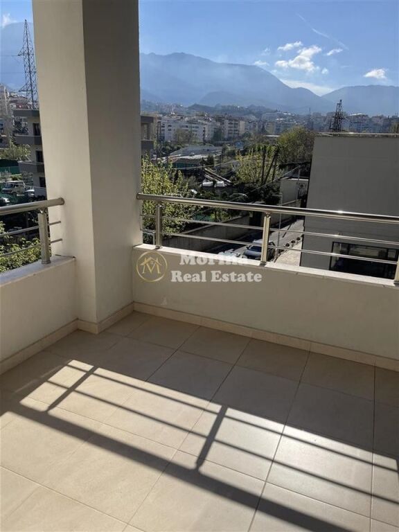 Affitto | Apartament 3 + 1 | Rruga Aleksandër Moisiu | 850 €/mese