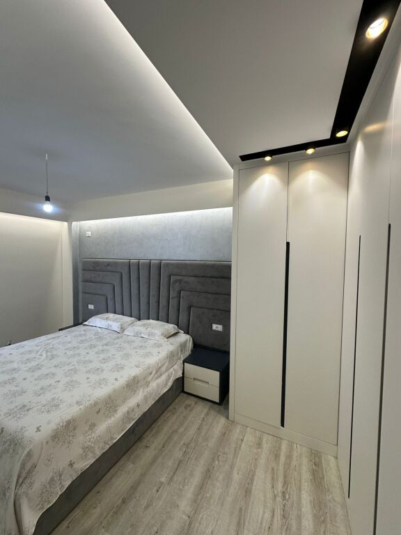 *ULET CMIMI* APARTAMENT 3+1 PER SHITJE NE ASTIR