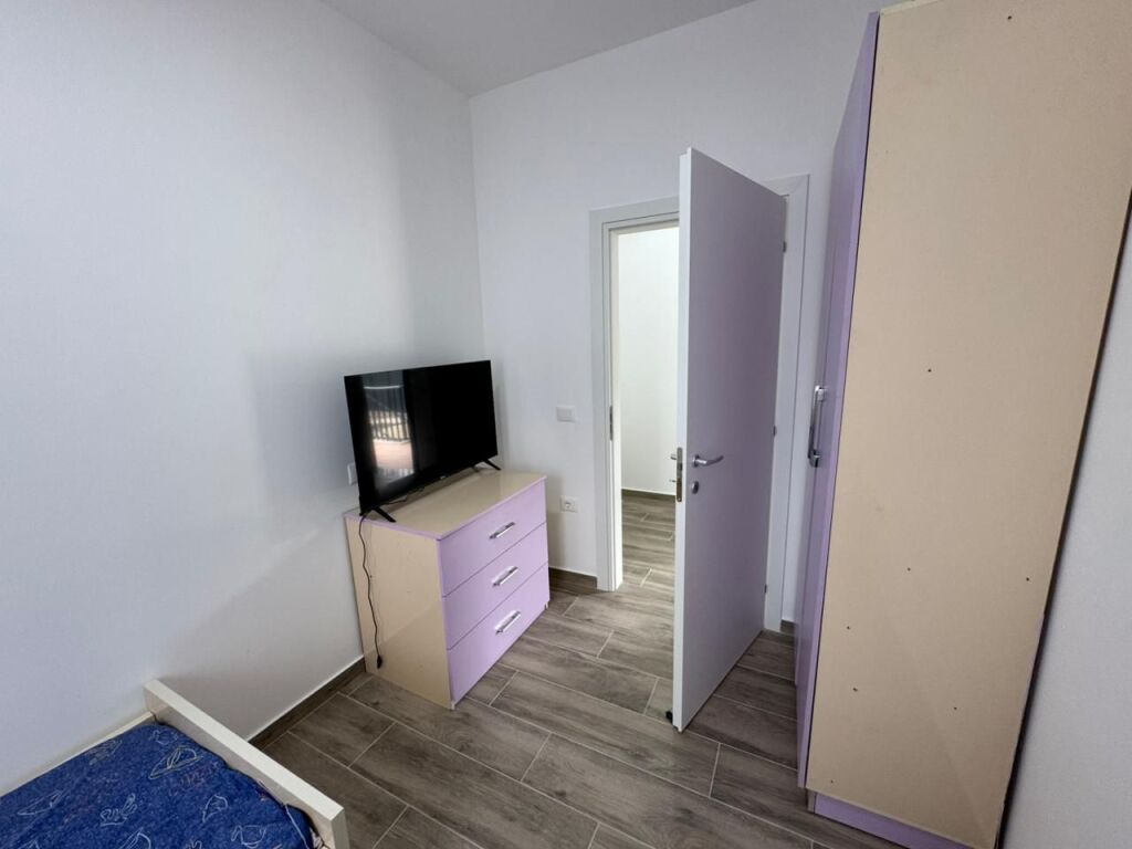 Apartament 2+1 me qira – Kombinat !