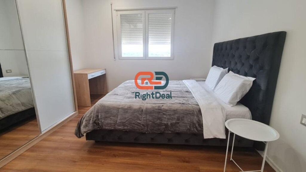Tek Rruga E Elbasanit, Jepet Me Qira Apartament 1+1+2, Totalisht I Mobiluar!!!