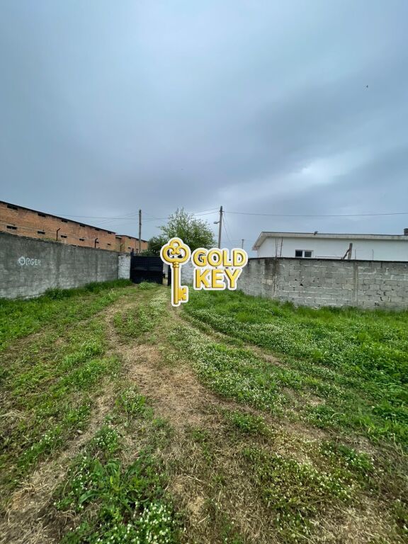🏡 TERRENO+EDIFICIO IN AFFITTO – SHKOZET