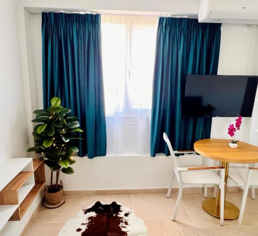 Apartament me qera garsoniere 📍Selite, prane xhamise
