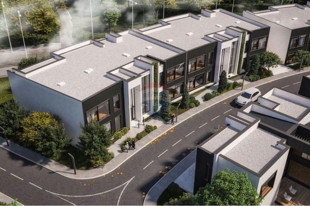 Shitet Apartament 2+1 me Oborr në Mjull Bathore