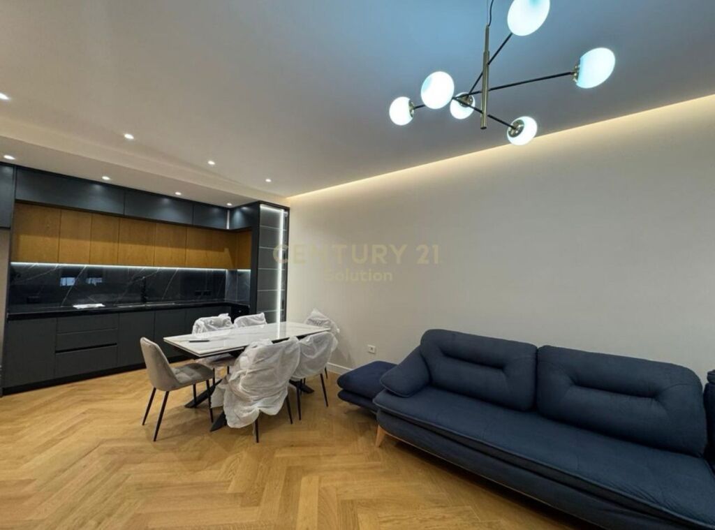 JEPET ME QERA APARTAMENT 2+1+2