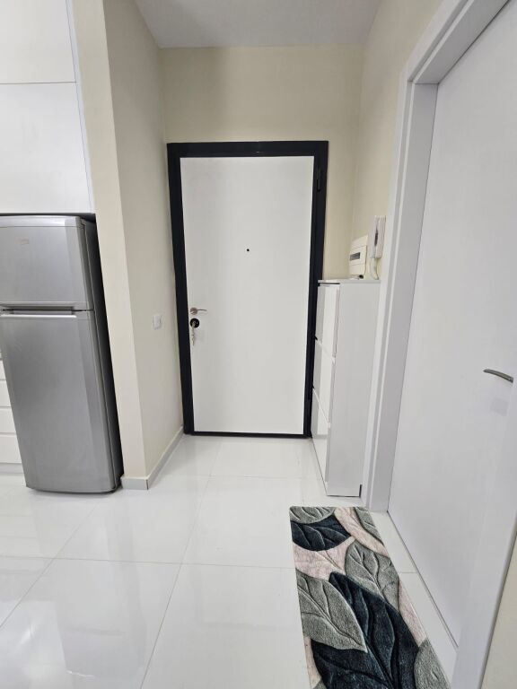 In affitto 1+1 Univers City 40.000 leke