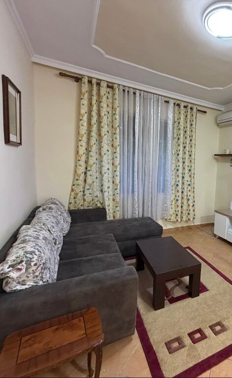 Apartament me qera 1+1 Medrese