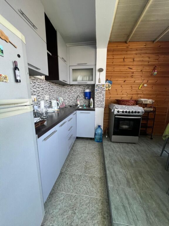 Vendiamo appartamento 1+1+Bllk  📍Laprakë, ospedale Trauma