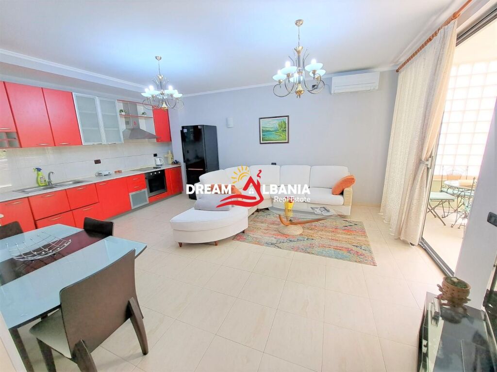 Appartamento 2+1 in affitto in via Fortuzi vicino al Ministero della Giustizia a Tirana (ID 4221203)