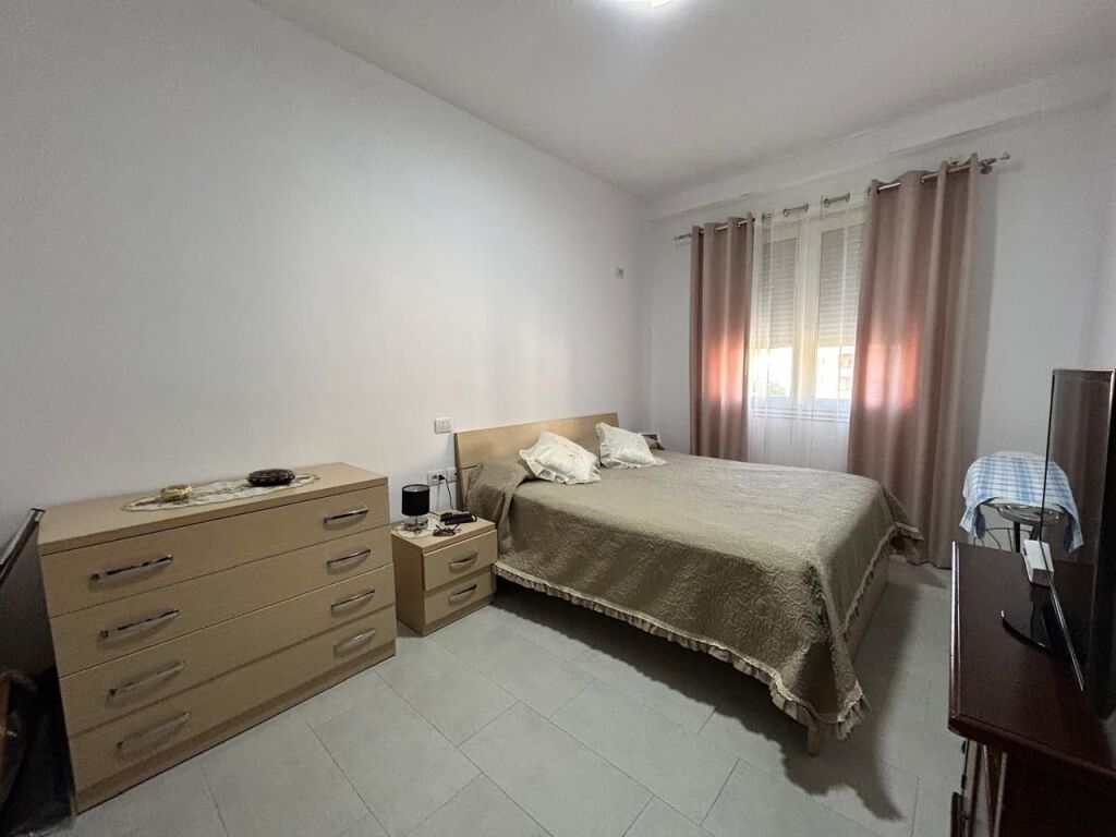 Apartment with garage for long term rent in Lungomare Vlore