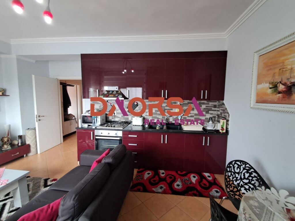 Shitet Apartament 1+1 në Plazh, Durrës